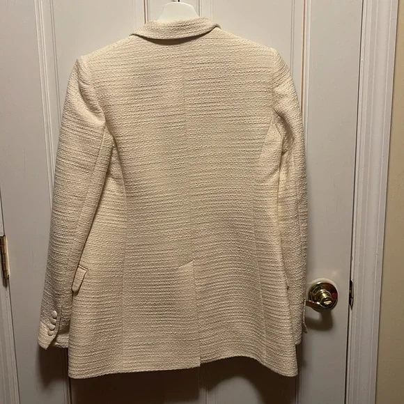 Blazer - Picture 3 of 3